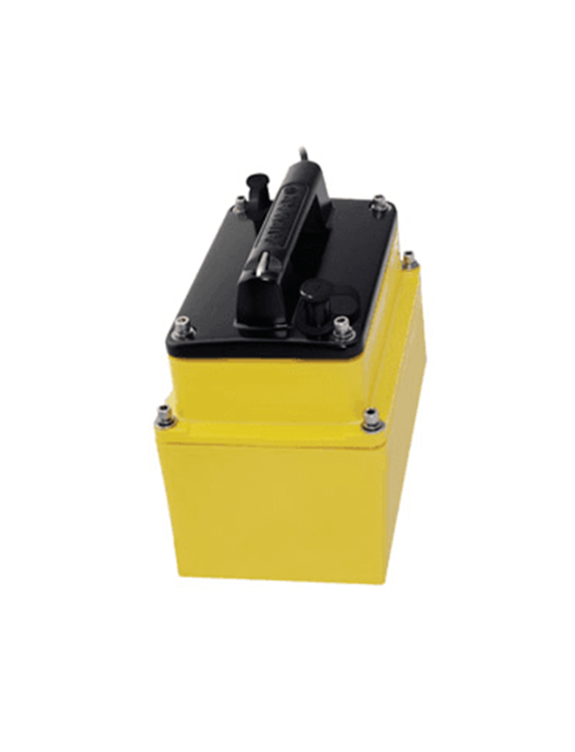 M260 Traditional/CW In-hull Navico 9-Pin