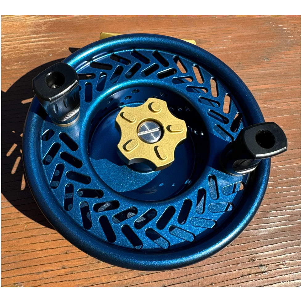 Coast DR3 Mooching Reel - Blue/Gold with Paddle Handles