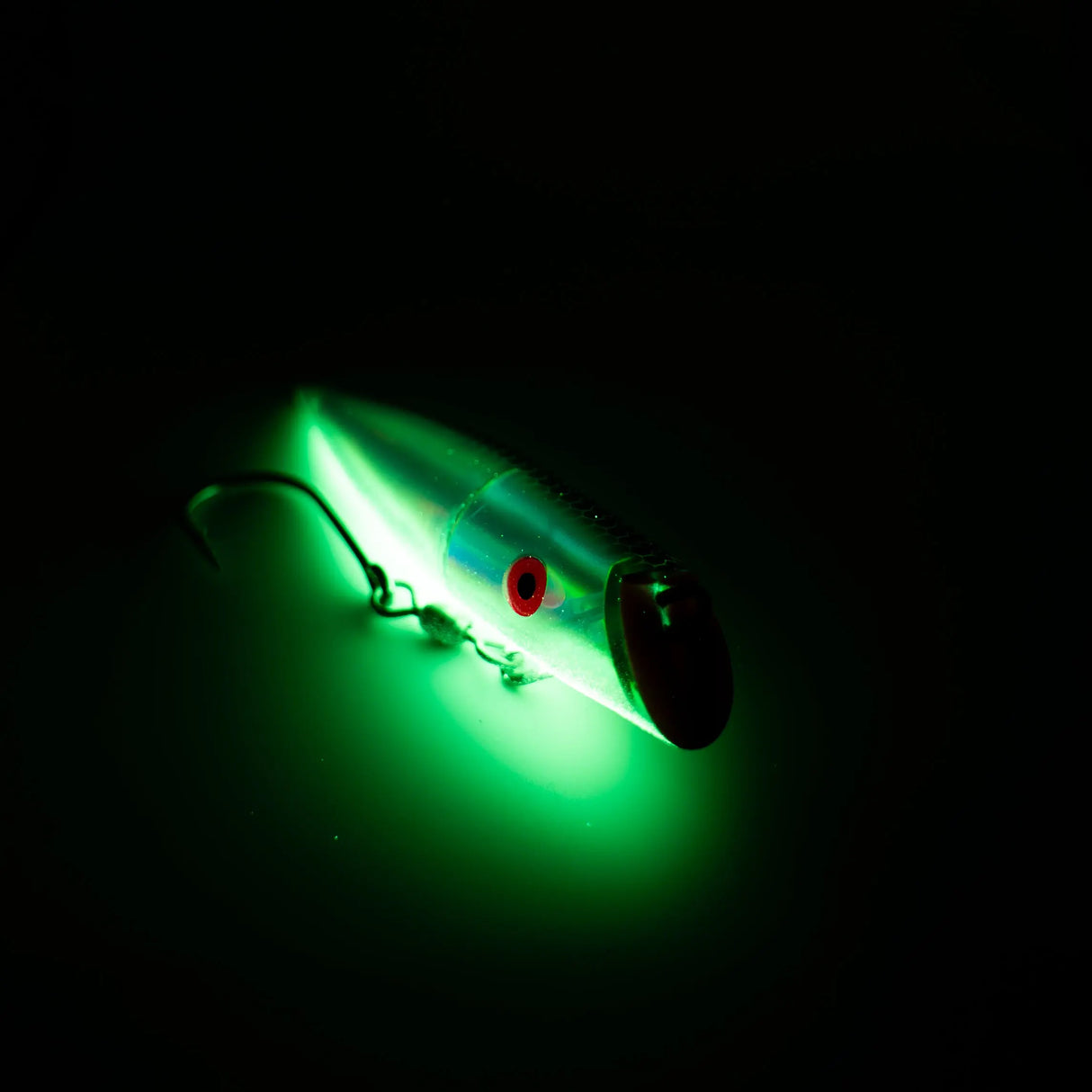 TOMIC 3" TUBBY PLUG - C632UVBII UV Body Iridescent Insert Tomic Lures