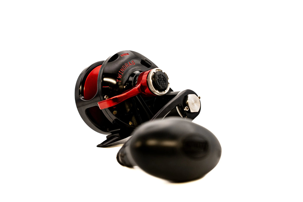 Accurate Valiant Twin Drag 500N Single Speed - Black/Red Accurate Fishing