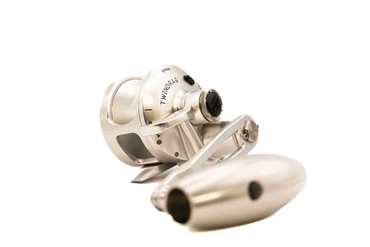Accurate Valiant Twin Drag Single Speed - Silver Accurate Fishing