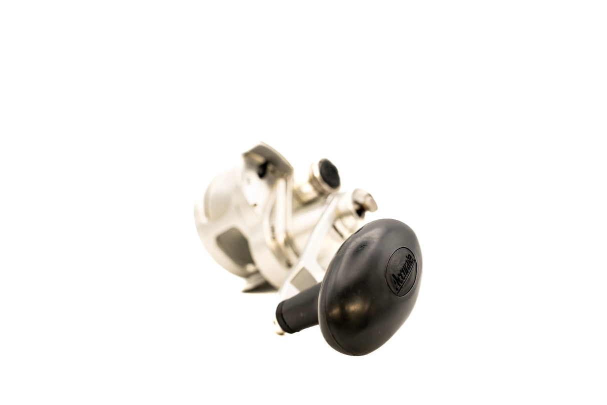 Accurate Valiant 2 Jigging Reel - Silver Accurate Fishing