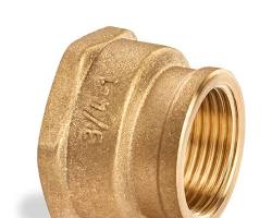 Brass Reducing Coupling - 3/8" x 1/4"