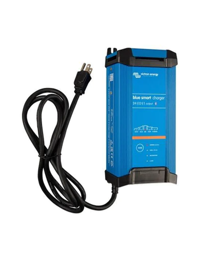 Blue Smart IP22 Charger 24/16(1) 120V NEMA 5-15 BPC241647102