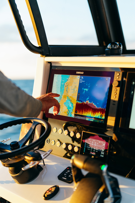 Simrad NSS 12 Evo 3S Chartplotter & Fishfinder