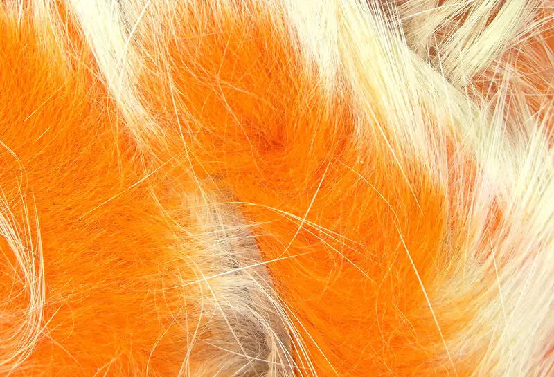 Hareline Two-Toned Rabbit Strips - White Tipped Hot Orange Hareline Dubbin