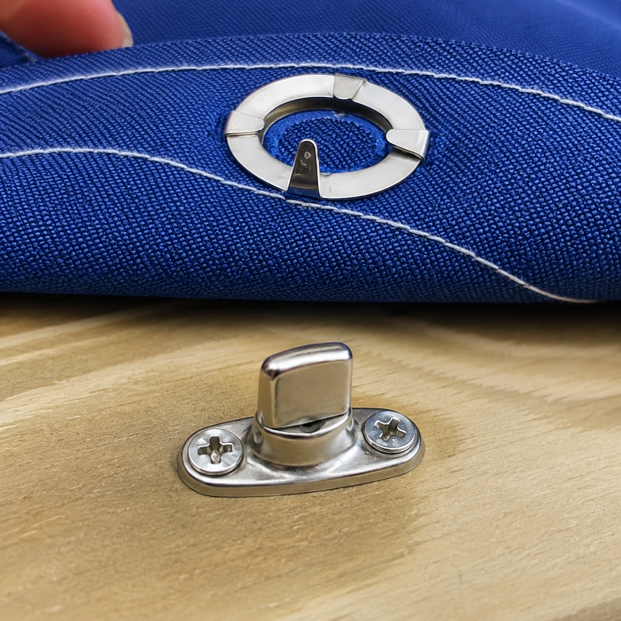 Canvas Twist Lock Fasteners: A Complete Guide to Secure Canvas & Fabric Closures