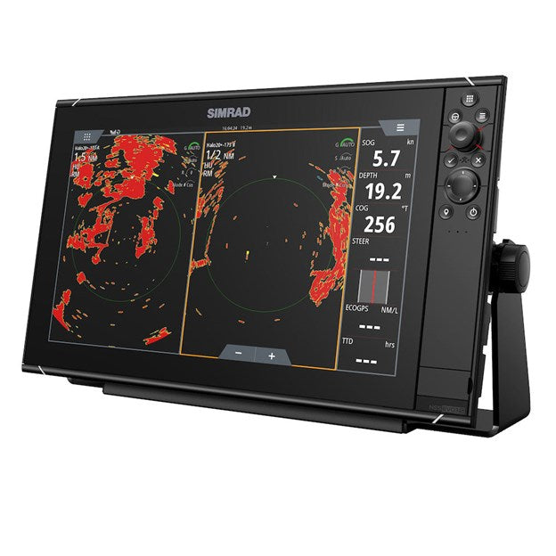 NSS16 evo3S with C-MAP US Enhanced Charts
