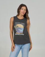 Front view of the Keyhole Muscle Tank - Charcoal. 