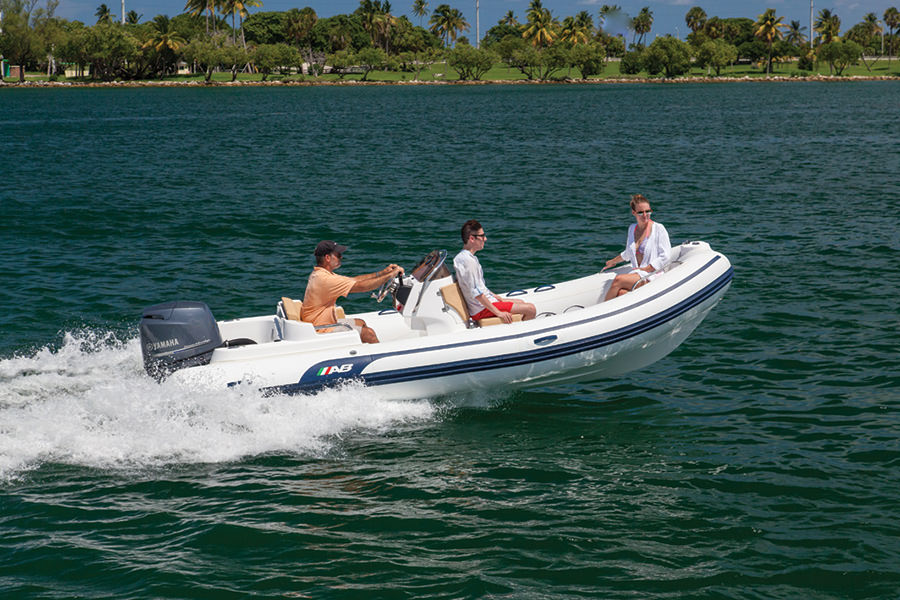 AB Inflatables Oceanus 17 VST