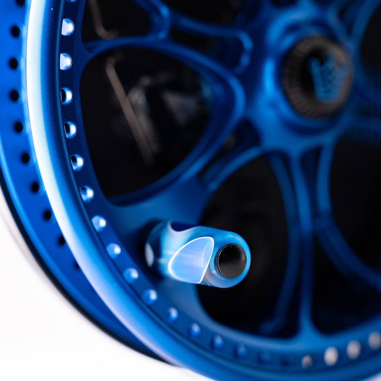 Kingpin Zeppelin 500 Bear Face Centerpin Reel - Blue & Black with Blue Handles