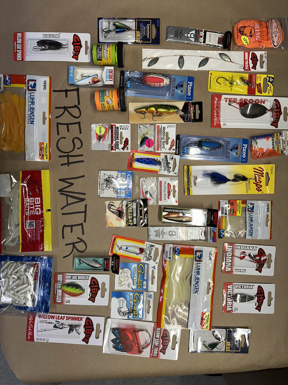 HC Christmas Gift Basket – Fresh Water (39-Piece Tackle Kit)