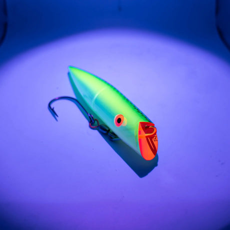 Tomic Plug - #RVP2#727ii - Iridescent Insert Glow Belly Tomic Lures