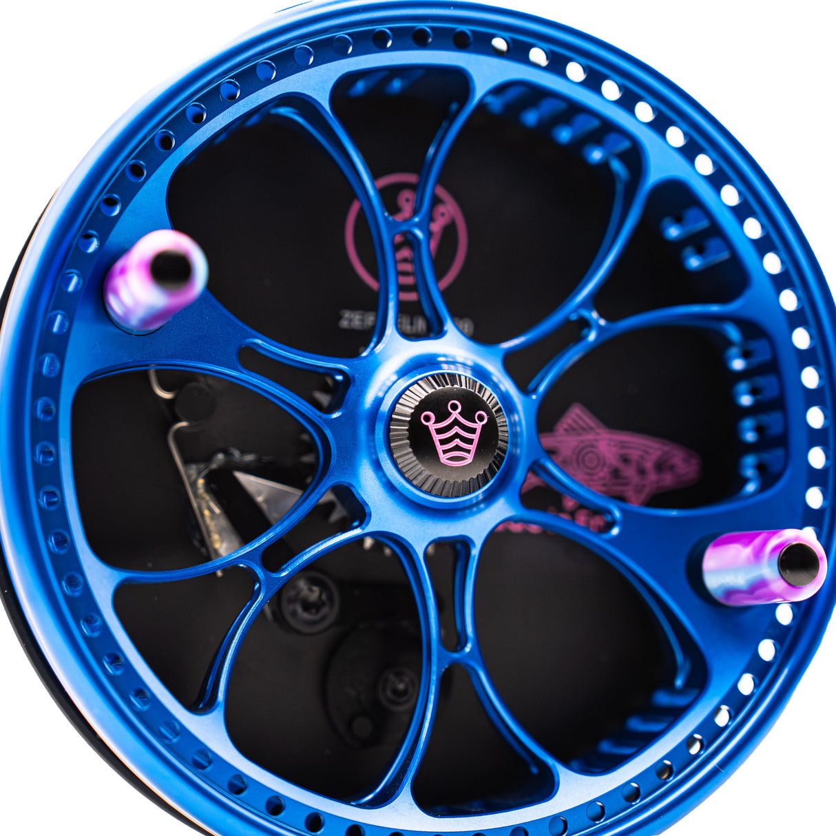 1 OF 1 - Kingpin Zeppelin 500 Bear Face Centerpin Reel - Blue & Pink "Cotton Candy"