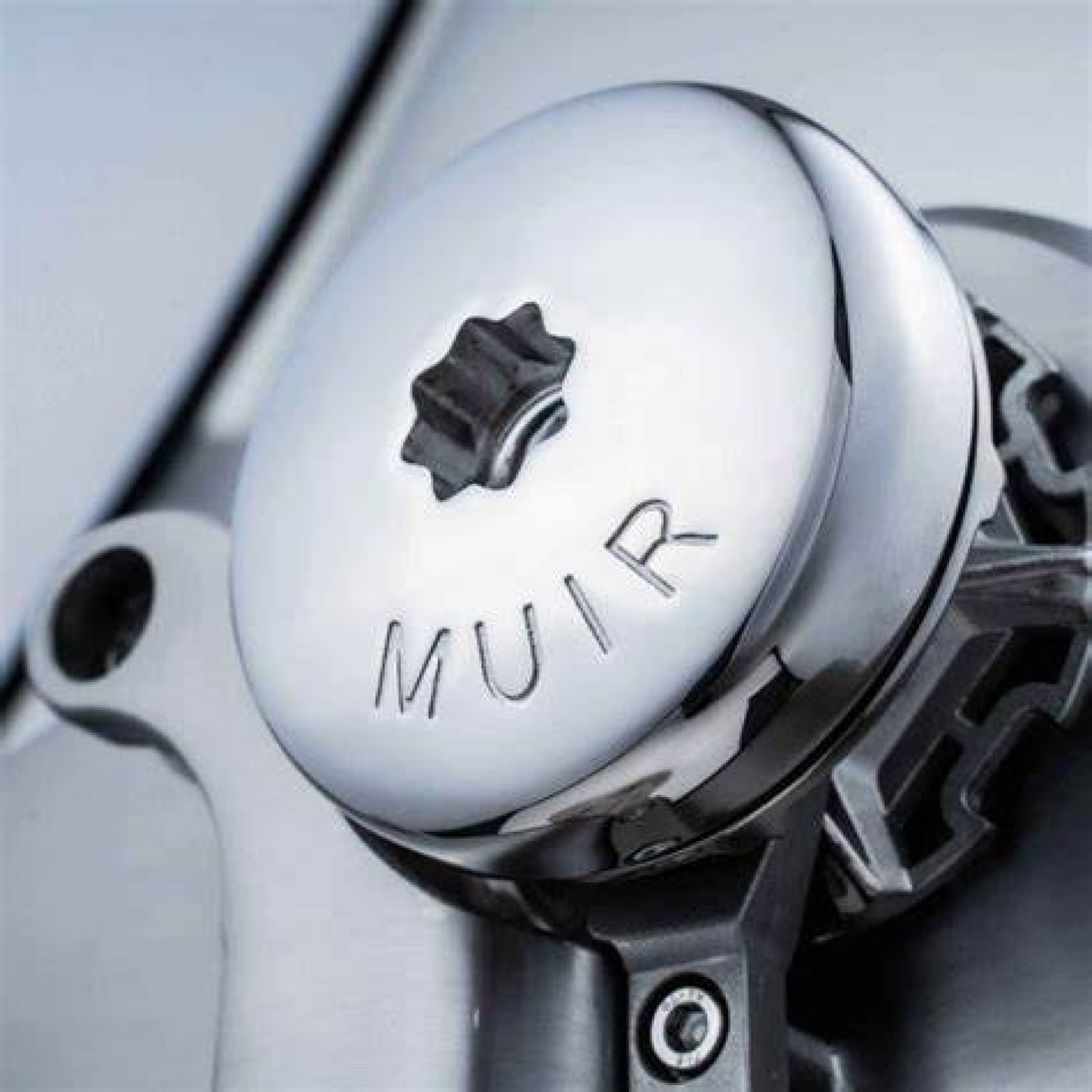 Muir HR650 Compact Windlass